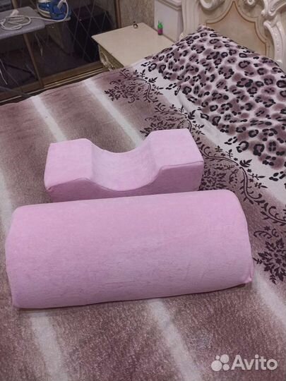 Подголовник на кушетку