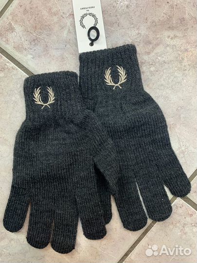 Перчатки шерстяные Fred Perry.Чёрные