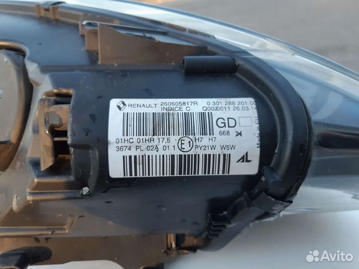 Фара левая Renault Megane 3 рестайлинг