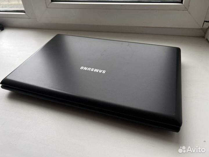 Samsung NP-R519