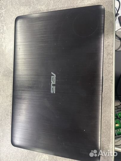 Ноутбук asus x540y