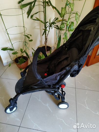 Коляска прогулочная летняя бу