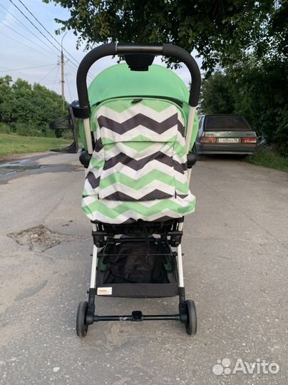 Прогулочная коляска BabyHit универсальная