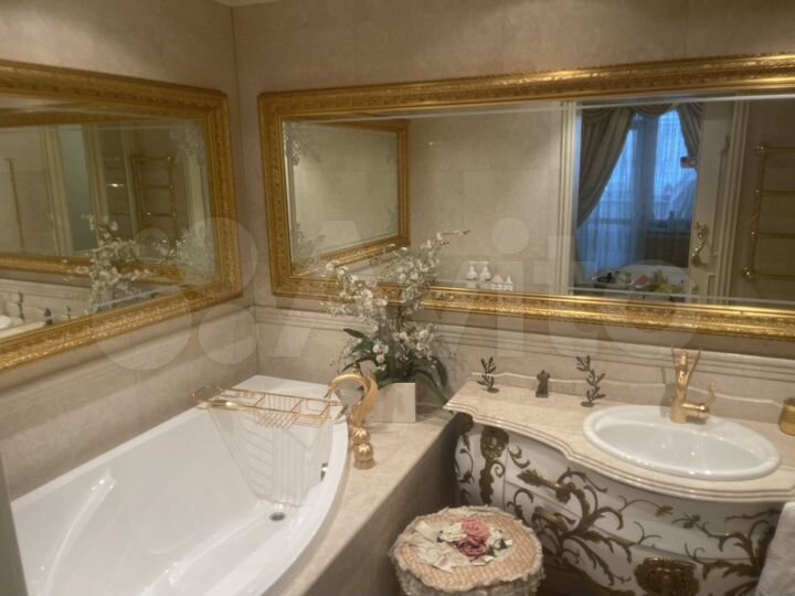 Комната 25 м² в 7-к., 8/27 эт.