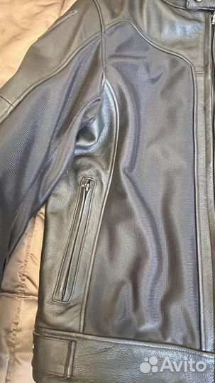 Кожаная куртка Dainese