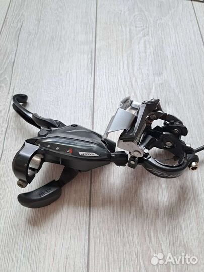 Передний переключатель shimano altus