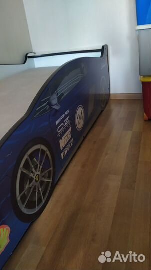 Детская кровать машинка