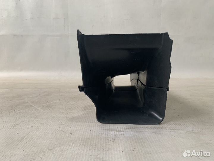 BMW G20 18-Воздуховод тормозов левый