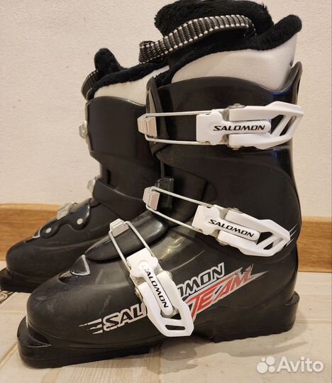 Горнолыжные ботинки детские 22 Salomon
