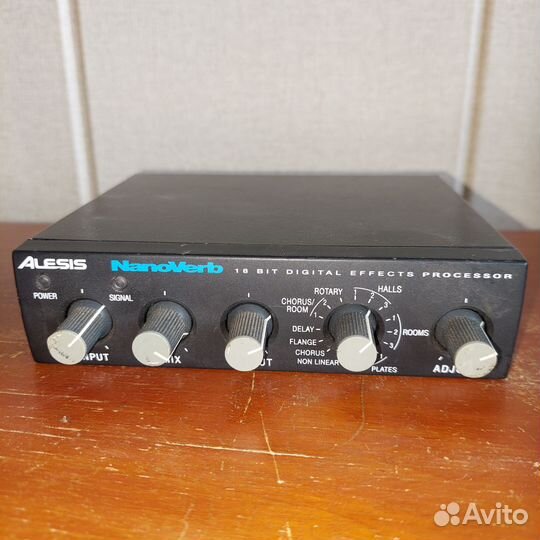 Ревербератор Alesis