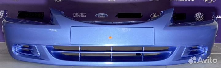 Бампер передний на hyundai Accent синее небо