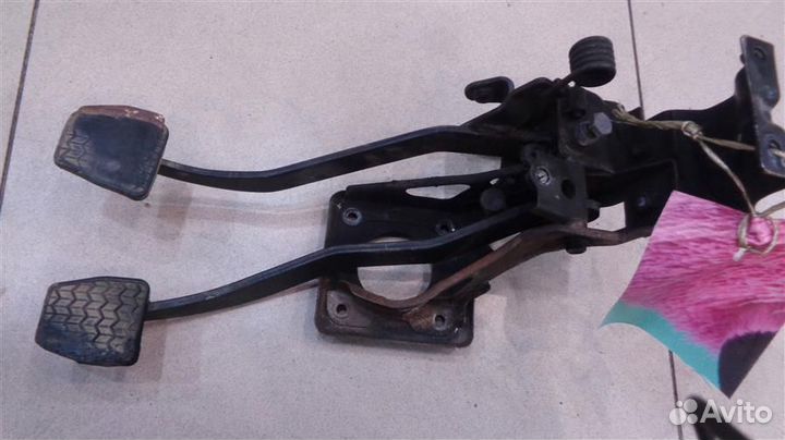 Блок педалей Geely Emgrand EC7 2009-2016