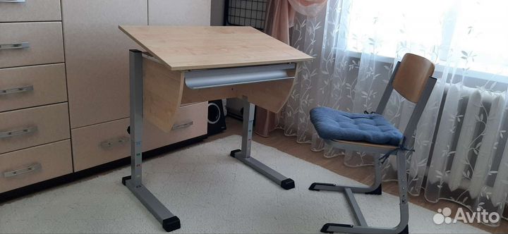 Стол ученический со стулом