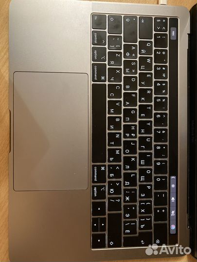 Apple MacBook Pro 13 2019 touch bar