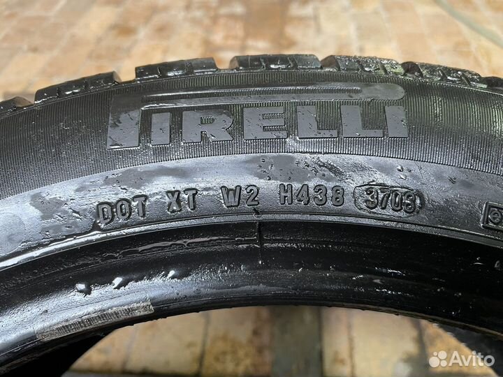 Pirelli Sottozero Winter 240 245/45 R19