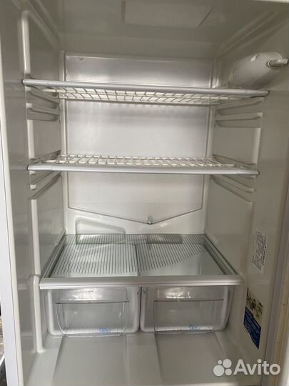Холодильник indesit