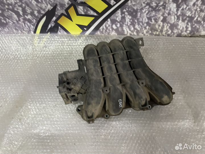 Коллектор впускной Mitsubishi Colt Z3 Кольт