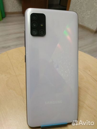 Samsung Galaxy A51, 4/64 ГБ