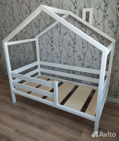Детская кровать домик