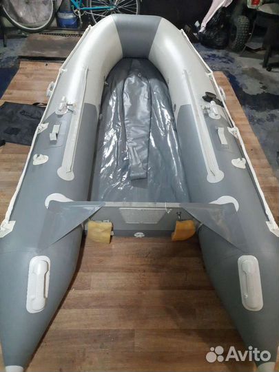 Лодка гладиатор 330