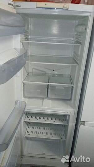 Холодильник бу indesit
