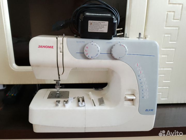 Швейная машина Janome бу