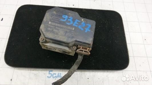Блок ABS KIA carens 3 (93E27KW01)
