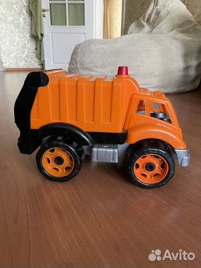 Мусоровоз игрушка