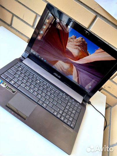 Ноутбук Asus N53J i3