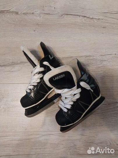 Коньки хоккейные бу larsen детские