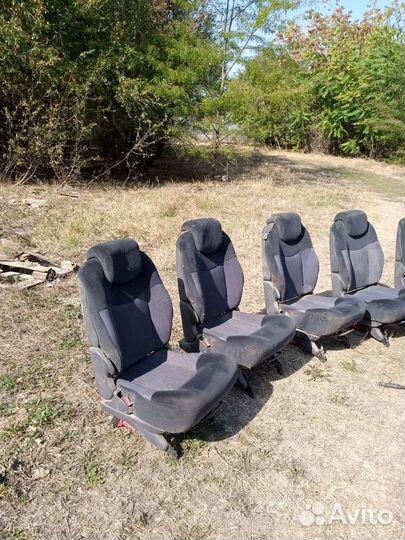 Сиденья складные универсальные