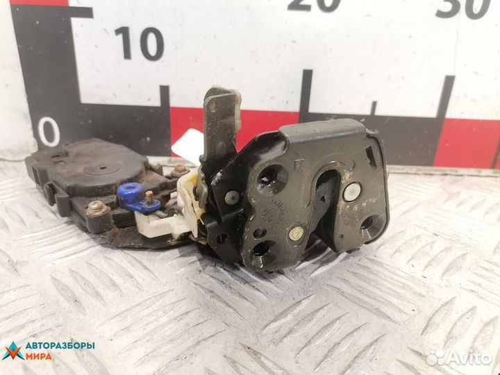 Замок двери задней левой Subaru Impreza (GM/GC/GF)