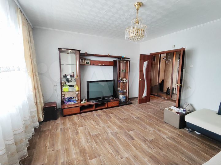 2-к. квартира, 55 м², 7/10 эт.