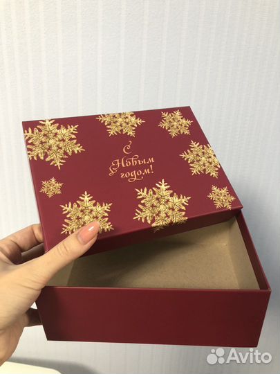 Коробка подарочная новогодняя 13х18
