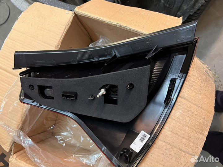 Фонарь правый Renault sandero