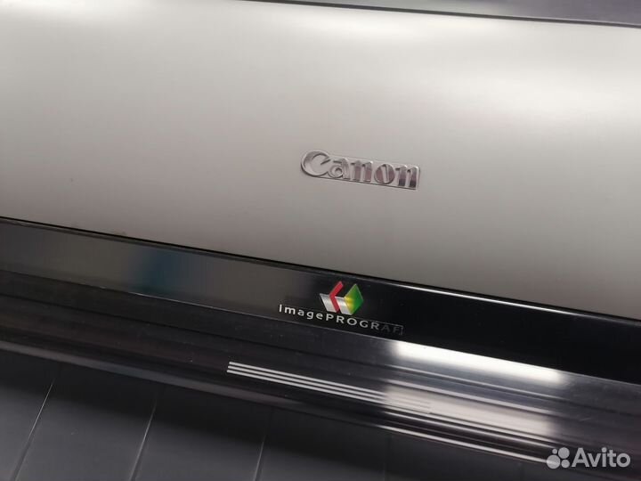 Широкоформатный принтер Canon IPF8400S