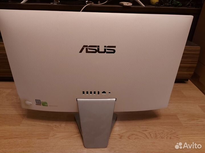 Моноблок Asus 24'