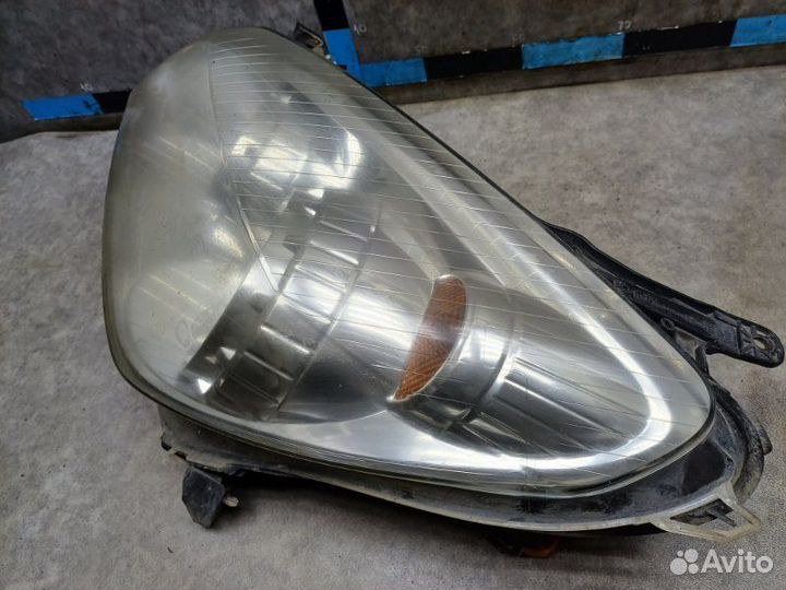 Фара передняя левая Opel Astra H (3D) 1.8 Z18XER