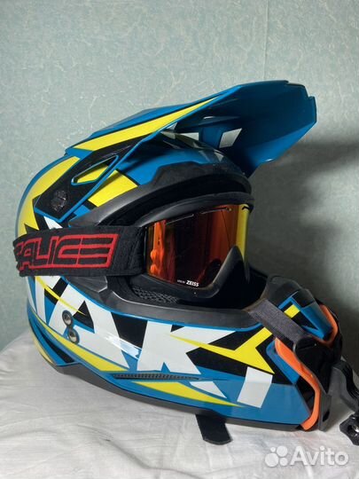 Кроссовый щшлем ataki