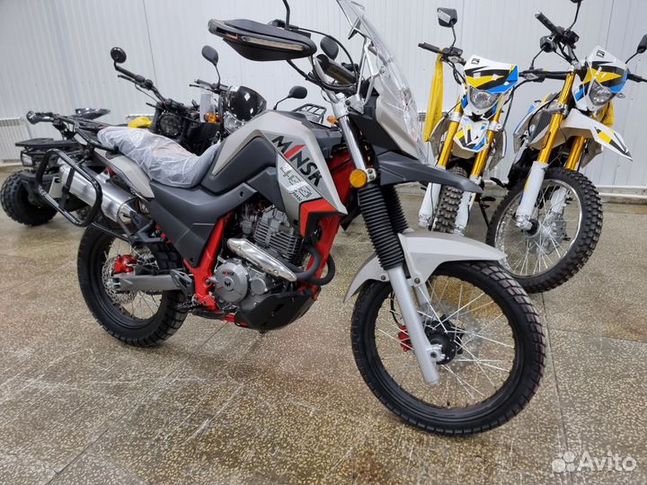 Мотоцикл Minsk Goose 400 M1NSK серый