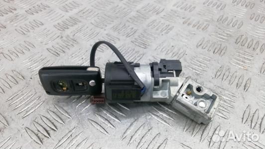 Замок зажигания peugeot 5008 (7SV16J101)