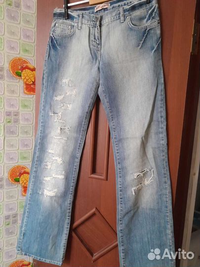Джинсы новые