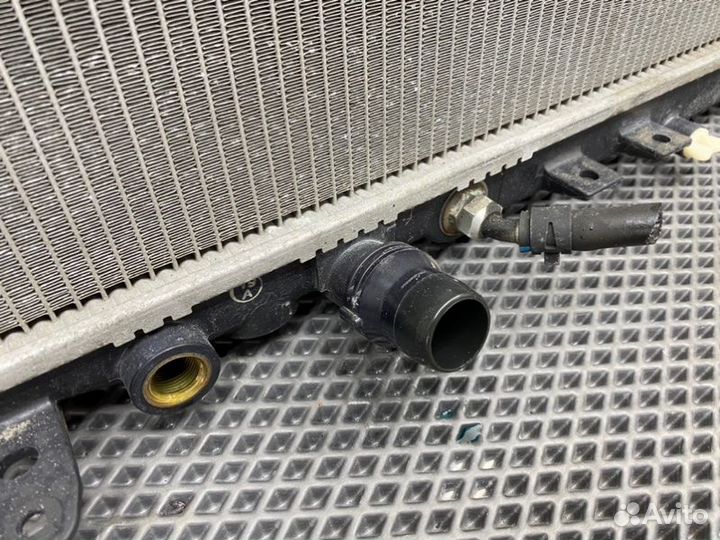 Радиатор охлаждения двигателя Honda Accord 7 CL