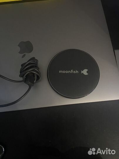 Беспроводная зарядка Moonfish