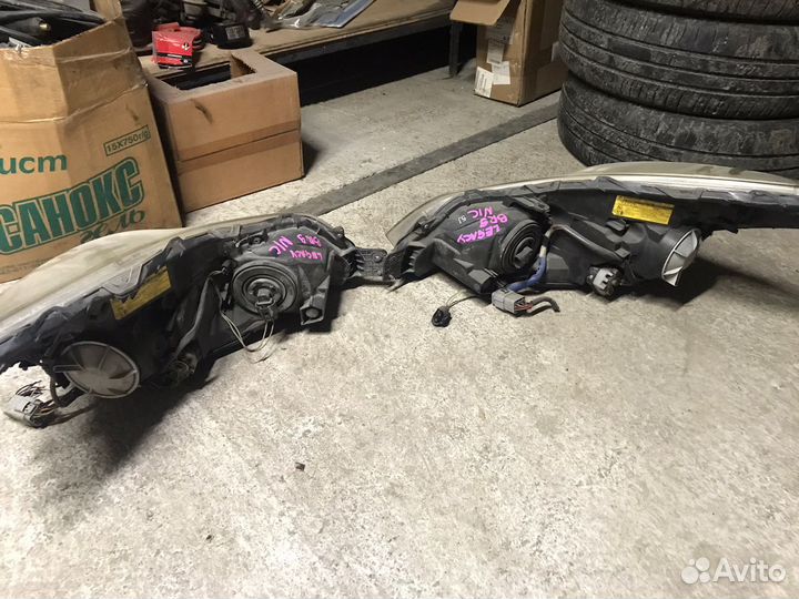 Фара ксенон Субару Легаси BR9