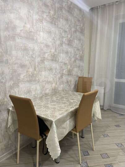 1-к. квартира, 43 м², 6/10 эт.