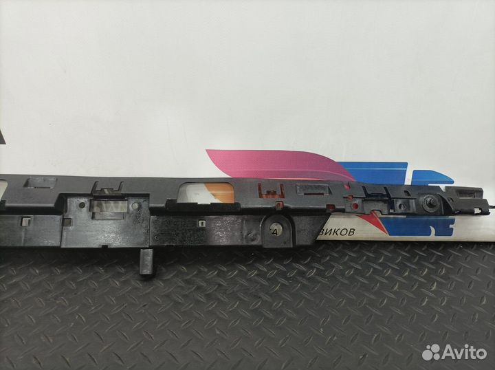 Кронштейн солнцезащитного козырька Volvo FH