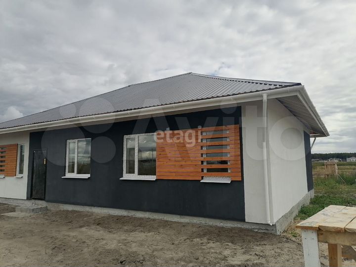 Дом 80 м² на участке 7 сот.