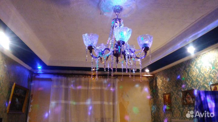 Хрустальная люстра