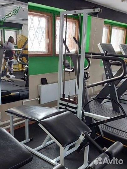 Тренажер сгибание ног